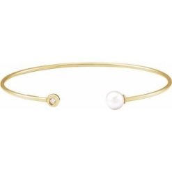 G-H / 7 In / Polished / Cultured Freshwater Pearl And Natural Diamond Cuff Bracelet