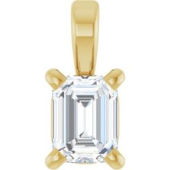 Emerald 4-Prong Solitaire Pendant